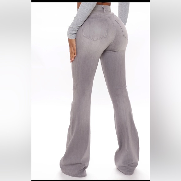 NWT FASHION NOVA GRAY HIGH RISE FLARE JEANS 7 - Picture 4 of 10